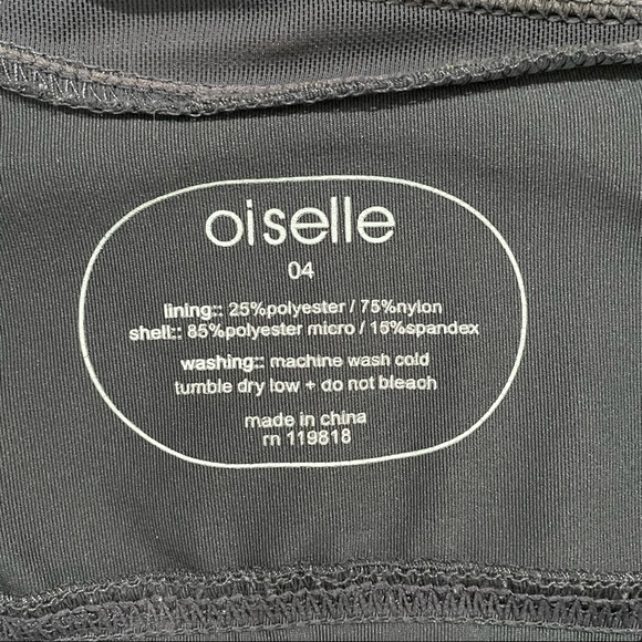 OISELLE Asymmetrical Sports Bra Like New w/ pads! - Picture 4 of 5